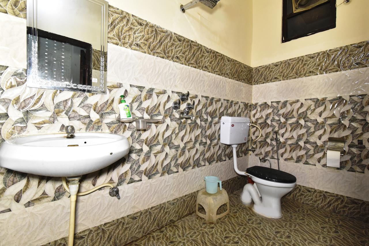Wow Backpackers Hostels Amritsar Bagian luar foto