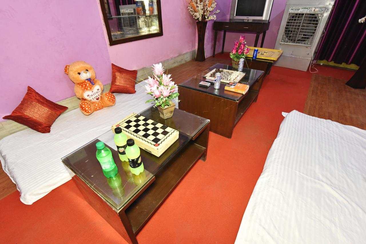 Wow Backpackers Hostels Amritsar Bagian luar foto